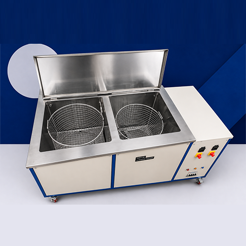 Ultrasonic Cleaner with Spin Arrangement